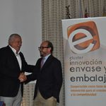 Relevo presidencia Clúster envase