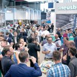 Meusburger, mesa de montaje H 4062, sistema de amarre multifuncional H 1000, GMT 6000, Isotemp E 2187 unidad de engranaje para moldes sándwich E 8630, Fakuma, plástico,