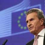 economía circular, plástico, tasa europea sobre plásticos, comisario, Oettinger, impuesto, productos plásticos, envases plásticos