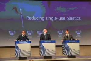 comisión europea, directiva plásticos de un solo uso, plasticseurope, prohibición, productos plásticos, residuos marino, propuestas, industria de los prásticos, productores de plásticos