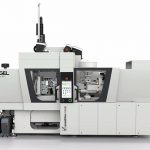 Engel med.com 2018, rubi, helmut roegele, sala limpia, aplicaciones médicas, inyectora engel e-victory 170/80, bernd Roegele, inyección de plásticos, poliestireno, celda de producción, molde, cavidades, ciclo, jeringuillas, agujas