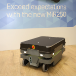 robot MiR250