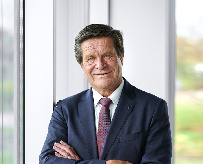 Ulrich reifenhauser presidente fabricantes alemanes maquinaria plastico