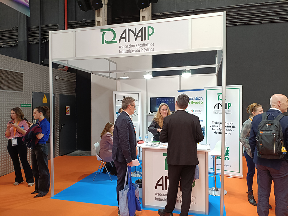 ANAIP en Plastics & Rubber